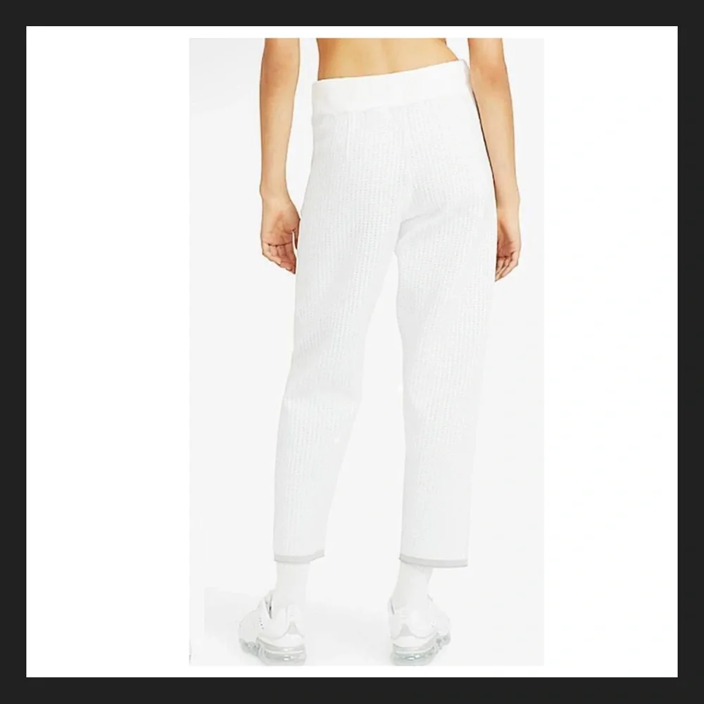 Nike Sportswear Women's 7/8 Cropped Pants